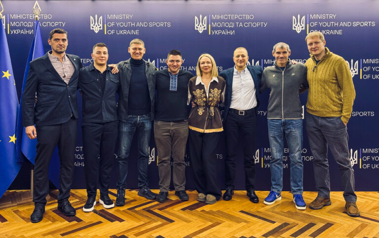 Конкурс на заміщення посад державного, головного та старших тренерів штатної команди національної збірної команди України з сучасного п’ятиборства / триатлону.